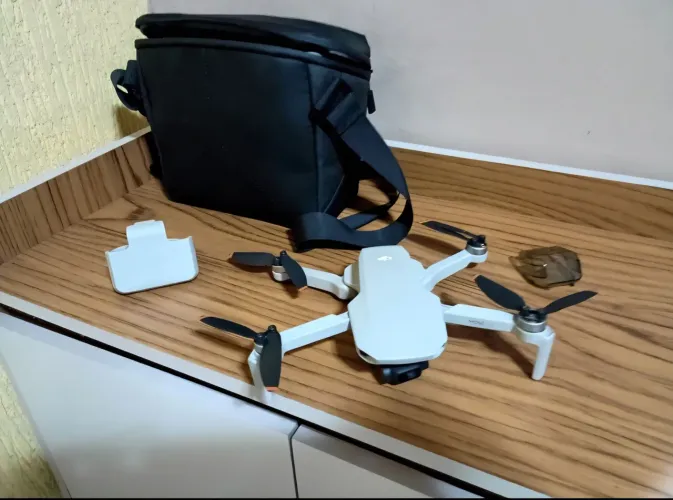 Drone DJI mini 4k + 2 baterias e 1 bag