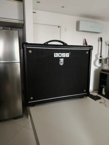 Amplificador Boss Katana 50 MkII 50W - Excelente Estado / Pouquíssimo Uso
