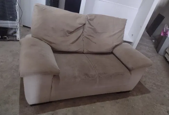 Sofá 2 lugares 