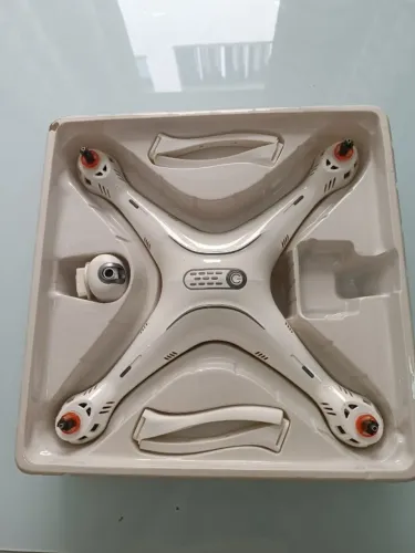 DRONE SYMA X8PRO AÉREO COM CÂMERA HD E GPS BRANCO FPV 2.4GHz