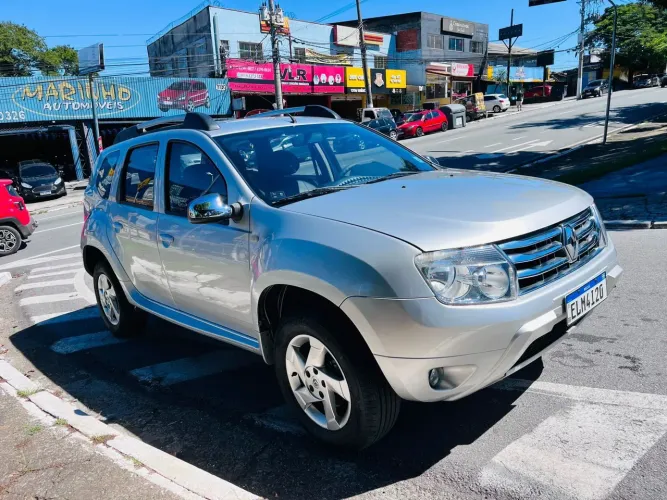 Renault Duster Dynamique 2.0 Hi-flex 16V Aut. 2013