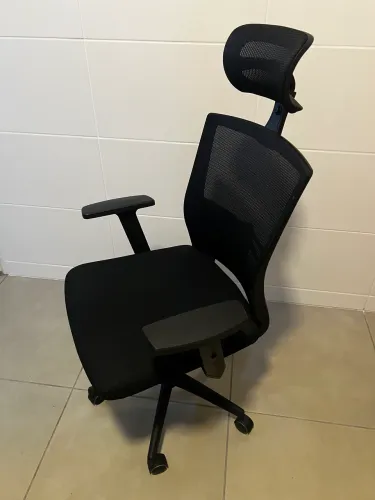 Cadeira para escritório ergonômica
