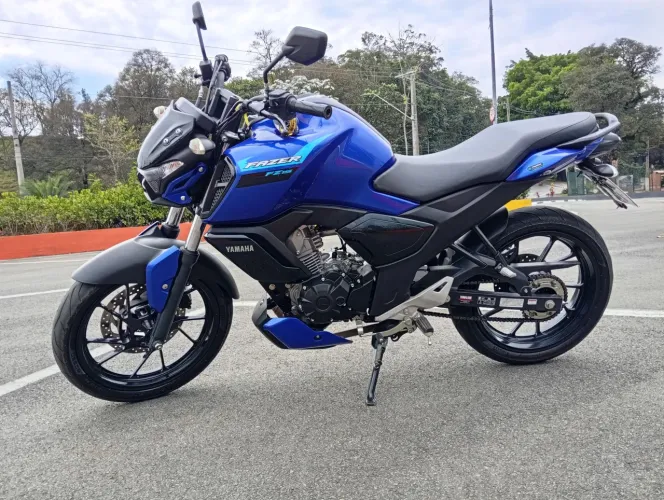 VENDO - YAMAHA FAZER FZ15 - ABS 11.000KM 2025