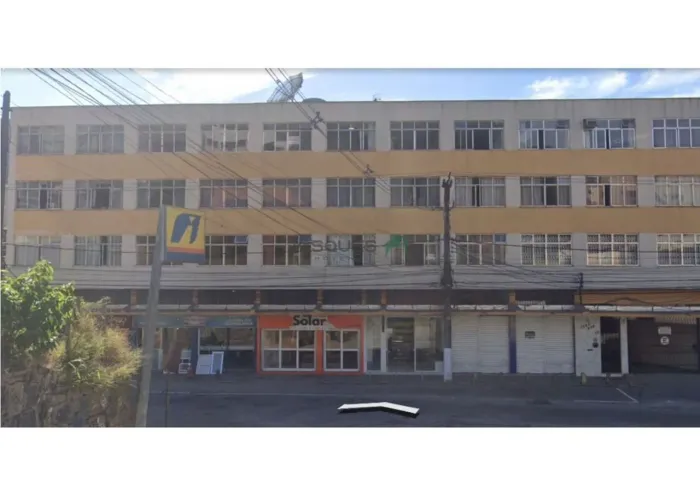 Apartamento de 2 quartos para locação na Várzea