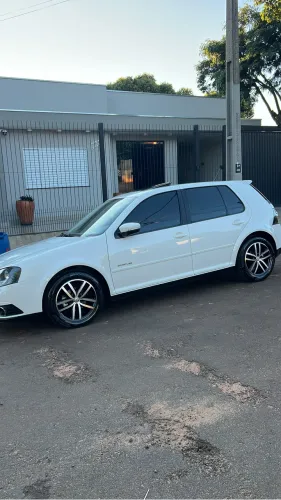 Volkswagen Golf Sportline 1.6 MI Total Flex 8V 4P 2013