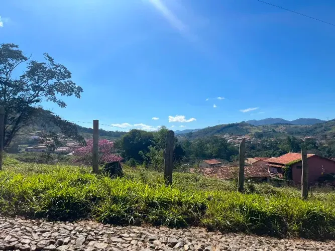 Vende se uma chácara em nova união, com rio nos fundos de 3 mil metros