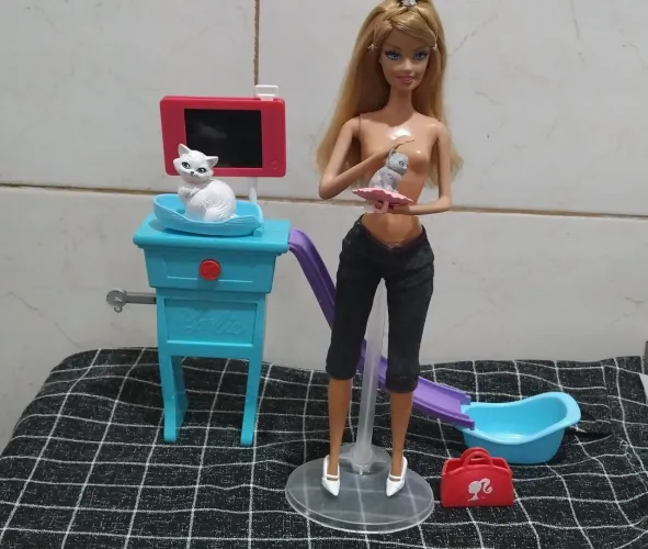 Barbie I Can Be veterinária