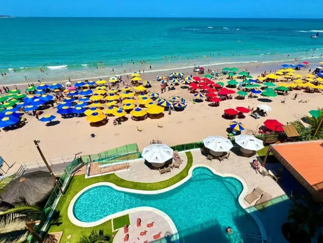 PORTO DE GALINHAS - Condomínio pé na areia, frente mar com 110 m², 3 quartos enfrente as p
