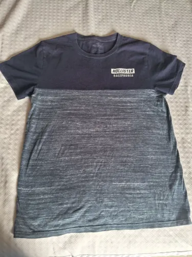 Camisa Hollister azul duas cores