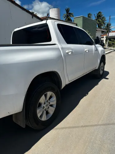 Toyota Hilux CD SR 4X4 2.8 TDI Diesel Aut. 2019