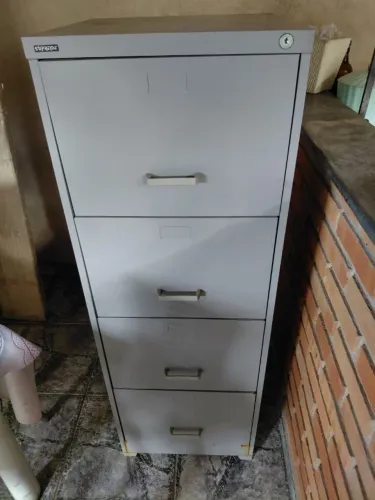 Gaveteiro de aço para escritório com 4 gavetas