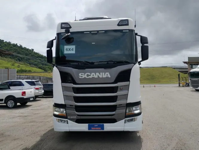 SCANIA R 500 - 21/21 - 6X4 - R$ 549.000,00