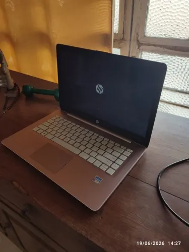 Notebook Hp Stream cor-de-rosa