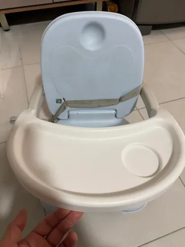 Cadeira de alimentação para doação