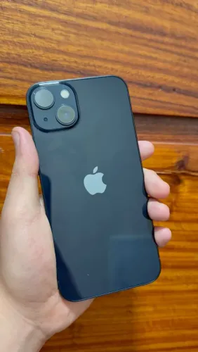 Iphone 13 cor meia noite 