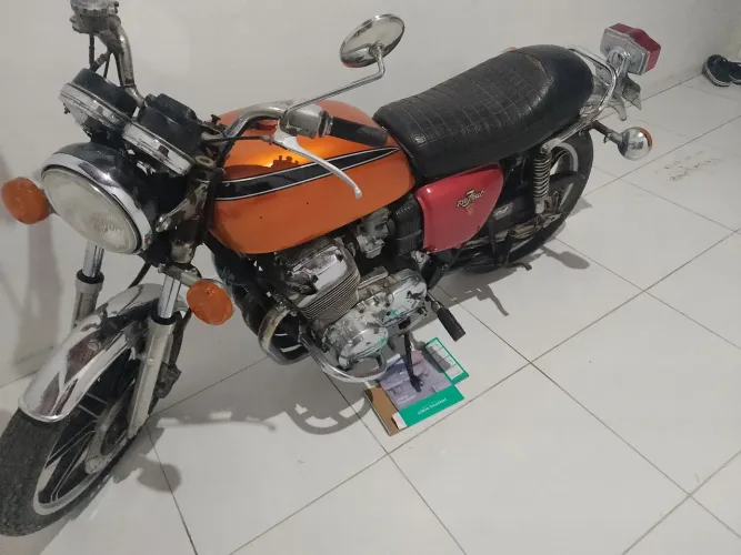 Honda cbx 750 four