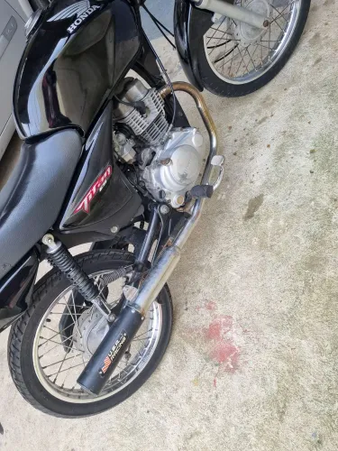 Escape titan 150