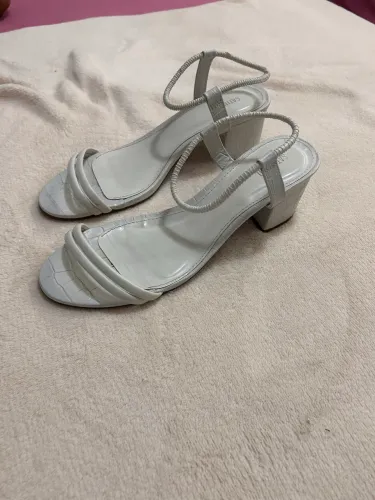 Sapato Alto Branco
