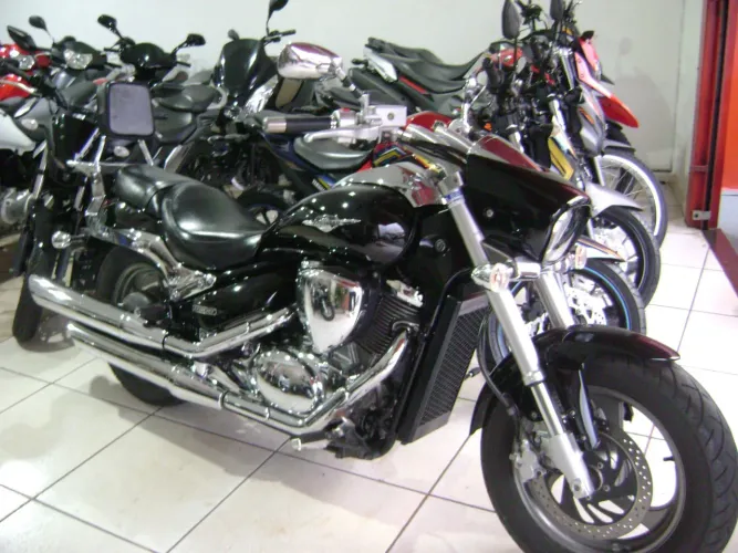 SUZUKI BOULEVARD M800 PRETO 2013