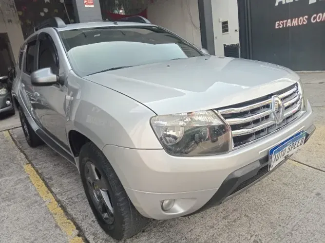 Renault Duster Dynamique 2.0 Hi-flex 16V Aut. 2015