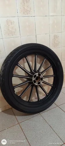 Roda dianteira Harley Davidson Sportster 883