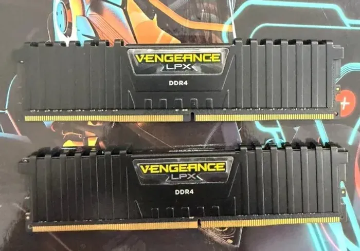 Kit Memória DDR4 16gb(2X8gb) 3200MHZ Corsair Vengeance- Loja física