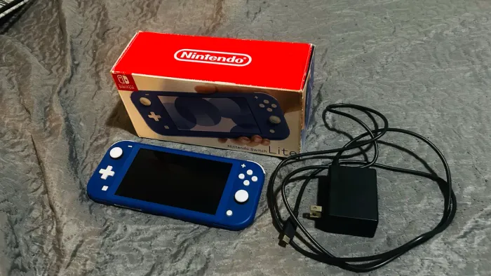 Troco Nintendo Switch Lite Desbloqueado 256GB por Switch V1 ou V2