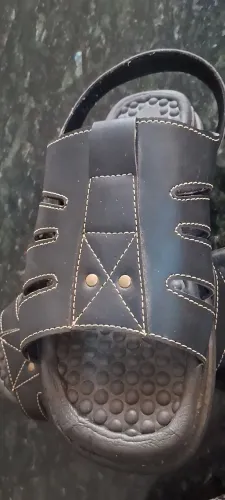Chinelo franciscano.