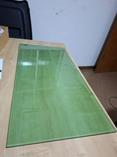 Pratileira de vidro Blindex medindo 80cmx40cm