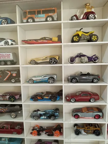 CARRINHOS COLECIONÁVEIS FUNDIDO SOB PRESSÃO HOT WHEELS 1.64 7 A 8CM BELO HORIZONTE