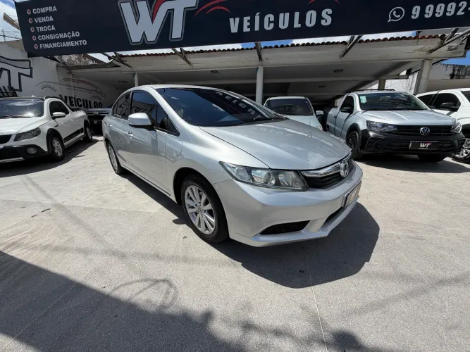 Honda Civic Sedan LXS 1.8/1.8 Flex 16V Mec. 4P 2014