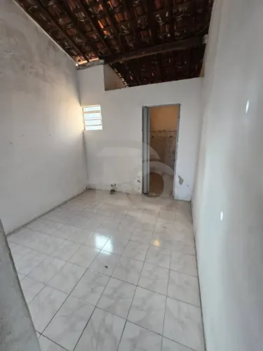 Casa no Bairro José Conrado de Araújo com 3 Quartos, sendo 1 Suíte, 2 Banheiros