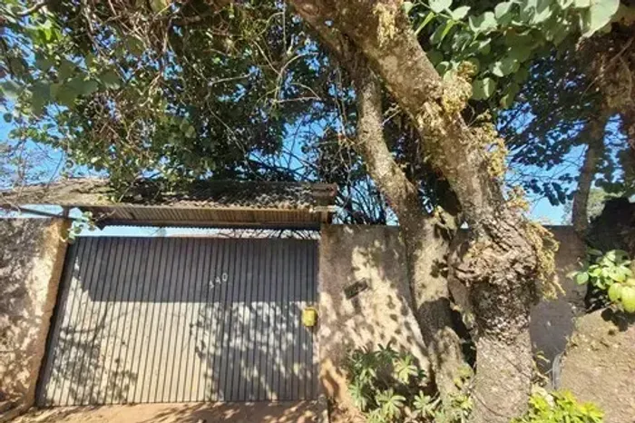 "Chácara dos Sonhos em Araçoiaba - Pronta para Morar"