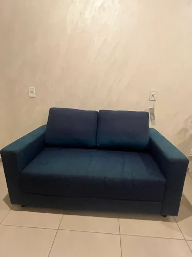Sofá 2 lugares (dependendo o local, consigo levar)
