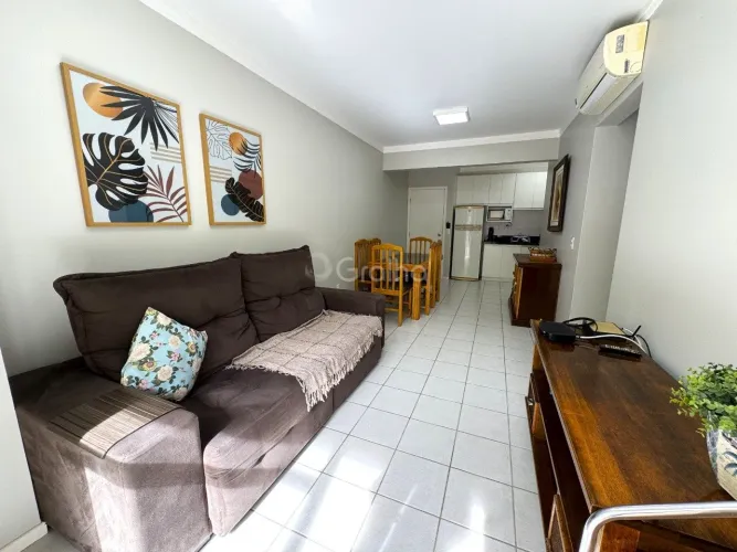 Apartamento com 2 quartos, 1 suíte e 65m² privativos na Praia Brava, Florianópolis