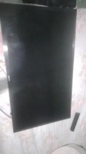 Vendo essa tv com nota fiscal 