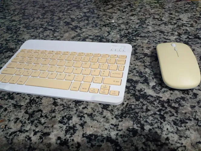 Teclado e mouse bluetooth