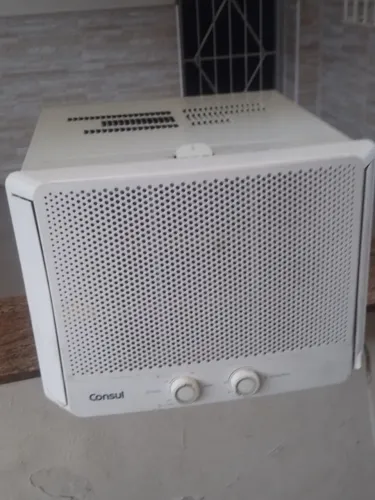AR CONDICIONADO DE JANELA 12 BTU´S