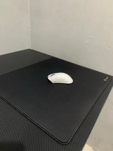 VENDO MOUSE E MOUSE PAD ( ATTACK SHARK R1+MOUSEPAD TITORION)
