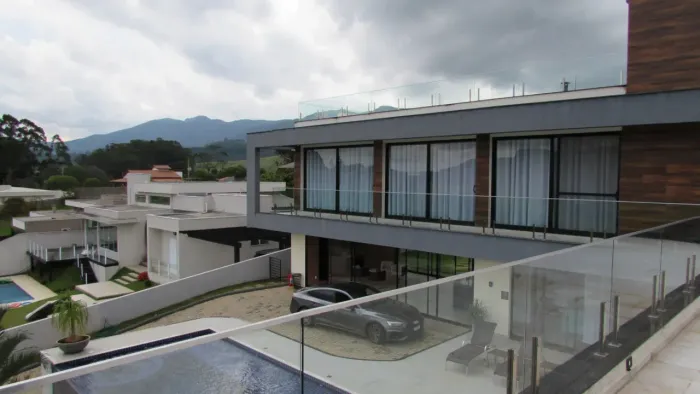 Casa em Joanópolis SP com 412 ac