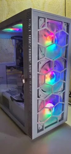 Cpu i3 10 geração/ placa de video 4gb 