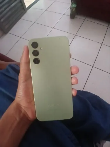 VENDO A14 5G PRA SAIR RÁPIDO TA NOVO