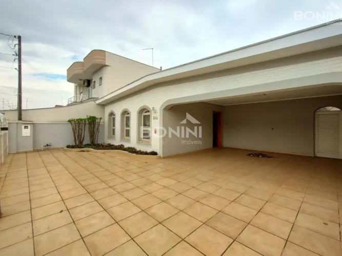 Casa para locação no bairro Chácara Machadinho em Americana