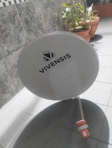 Antena parabólica Vivensis com cabo coaxial