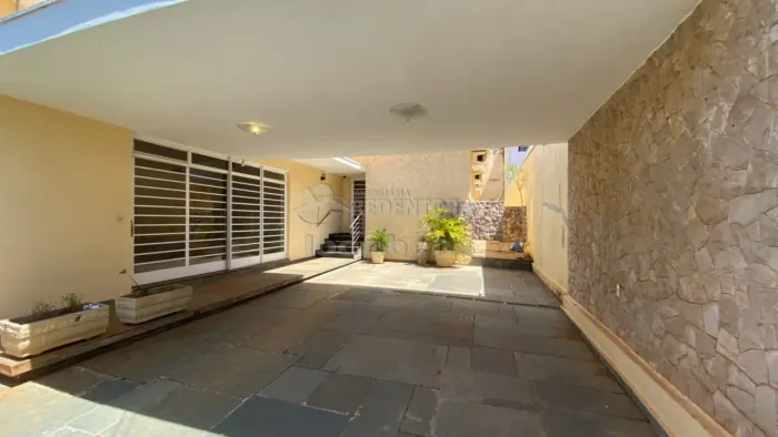 Casa Padrão em São José do Rio Preto
