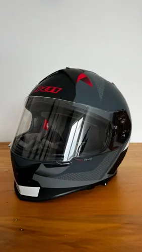 VENDO CAPACETE X11 REVO