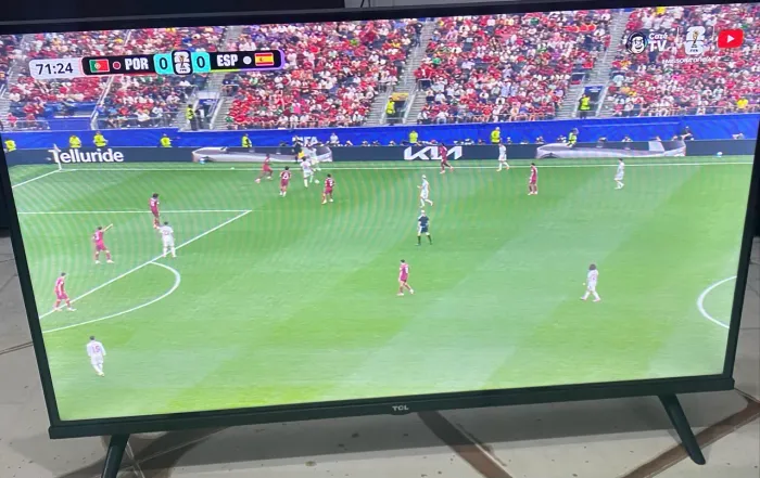 Vendo tv TCL 32,smart androide