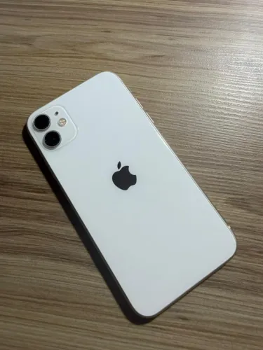 Iphone 11 Branco - 64gb