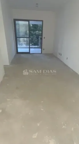 Apartamento à venda próximo ao Metrô Guilhermina-Esperança | 94m², 2 dormitórios, 1 suíte 