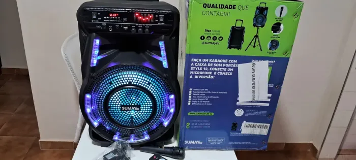 Caixa som amplificada potente novinha